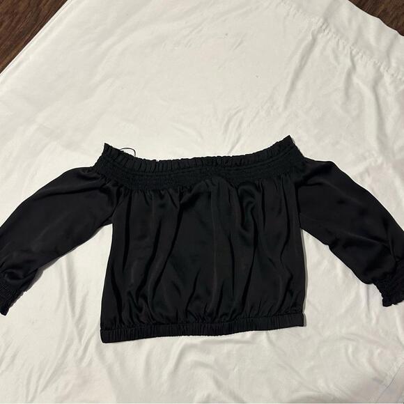 Express Off the Shoulder Blouse - Picture 1 of 3